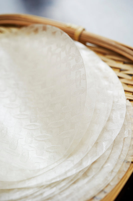 Chips de riz au sésame et à la lime