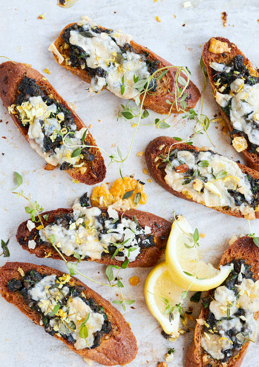 Crostini d’escargot à l’ail et au Pecorino