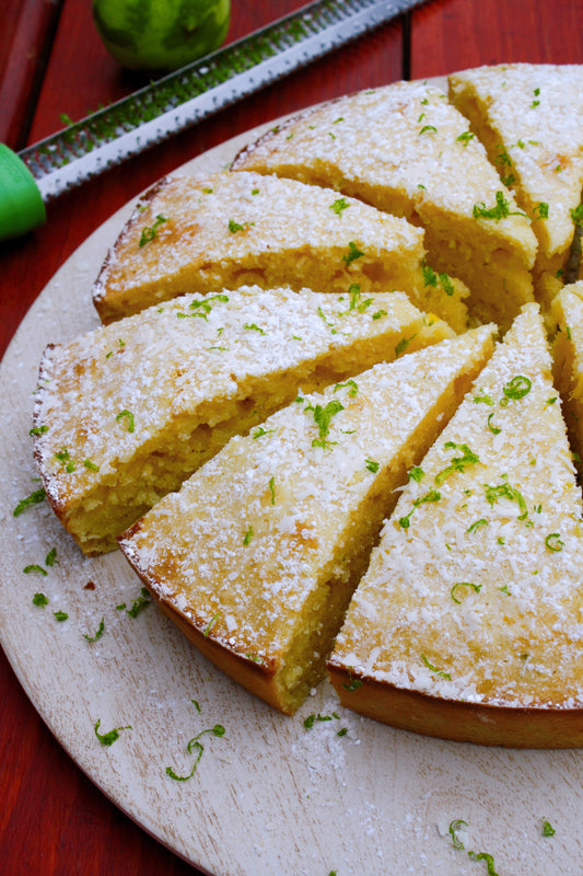 Gâteau au maïs, lime et noix de coco