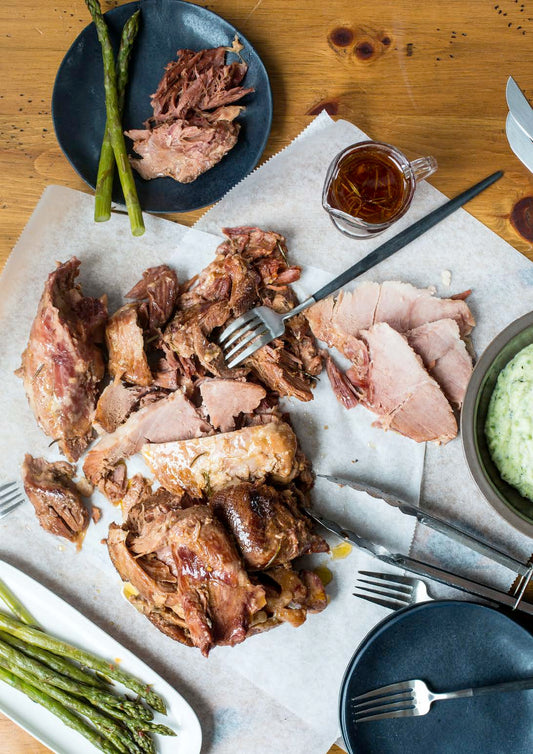 Jambon braisé longuement à l’érable et à la bière douce