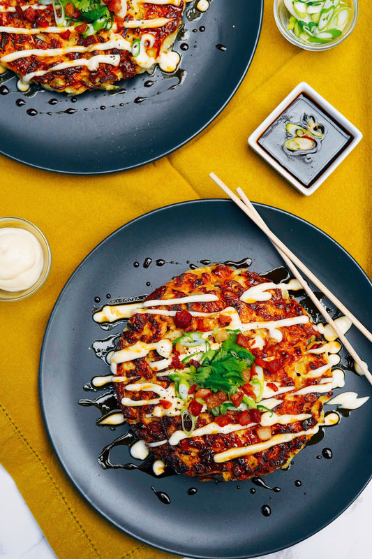 Okonomiyaki (pancake japonais au chou vert)