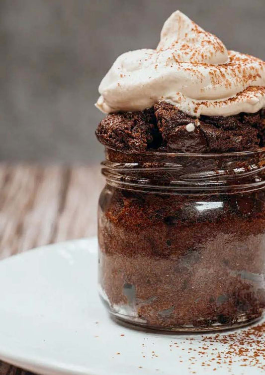 Petits gâteaux volcaniques choco-café avec crème au café