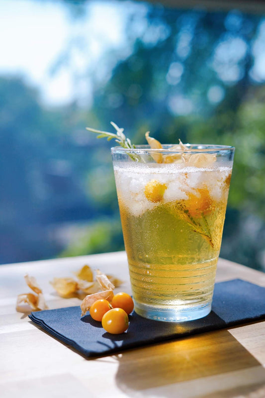 Porto tonic aux cerises de terre et romarin