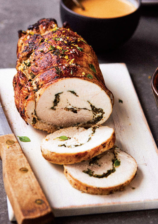 Rôti de poitrine de dindon aux fines herbes, au miel et au chèvre doux