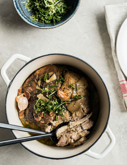 Épaule de porc braisée à l’érable et à la bière rousse