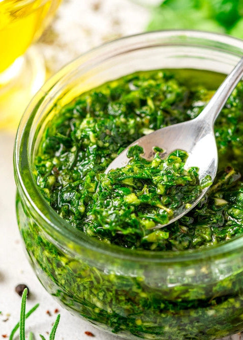 Huile verte comme une persillade