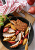 Bédaine de porc grillée aux poires, sherry et érable