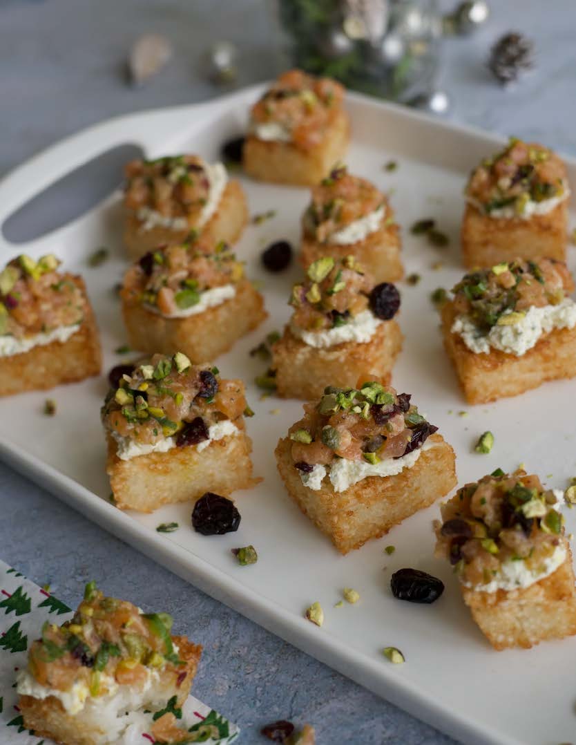 Bouchées de riz croustillant, Boursin et tartare de saumon pistaches- canneberges