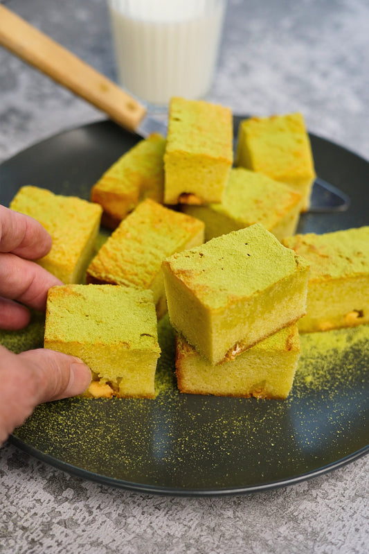 Brownies aux chocolat blanc et au thé matcha