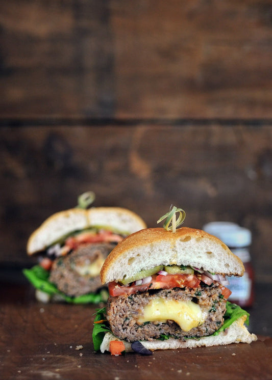 Burgers à la chair de Toulouse et au brie coulant
