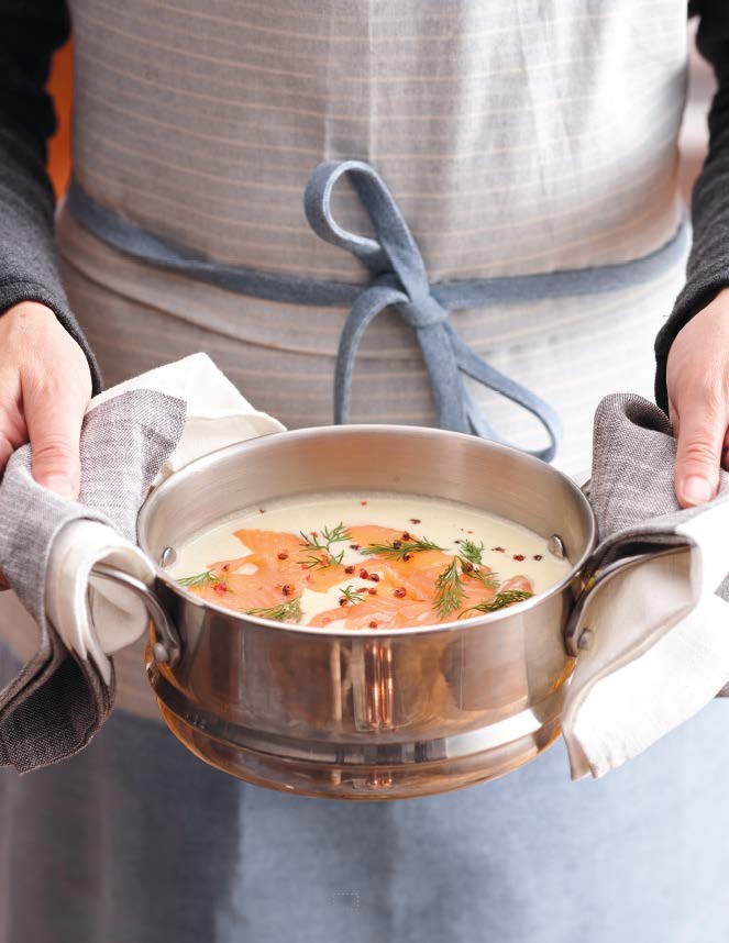 Crémeuse de poireau et de pommes de terre au saumon fumé