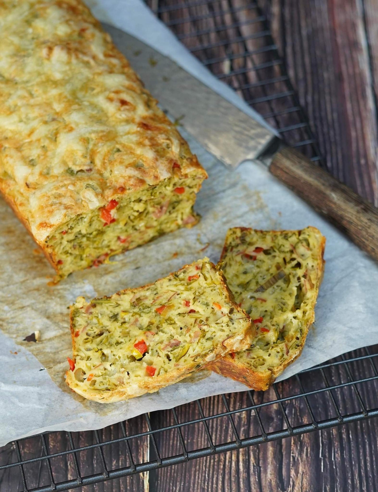 Gâteau aux légumes saisonniers et fromage
