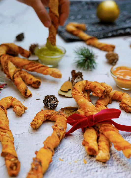 Cannes de noël feuilletées au fromage
