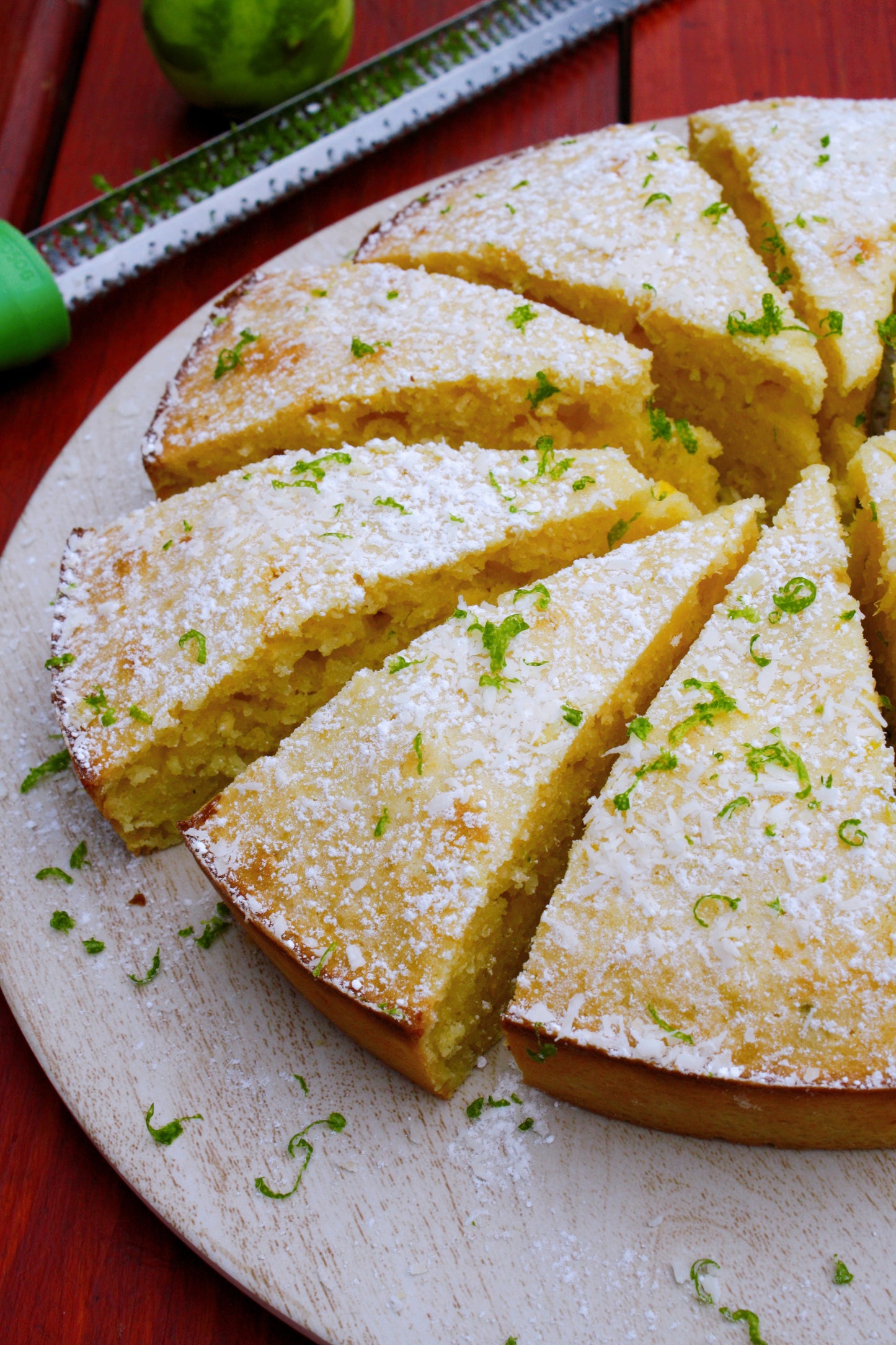 Gâteau au maïs, lime et noix de coco