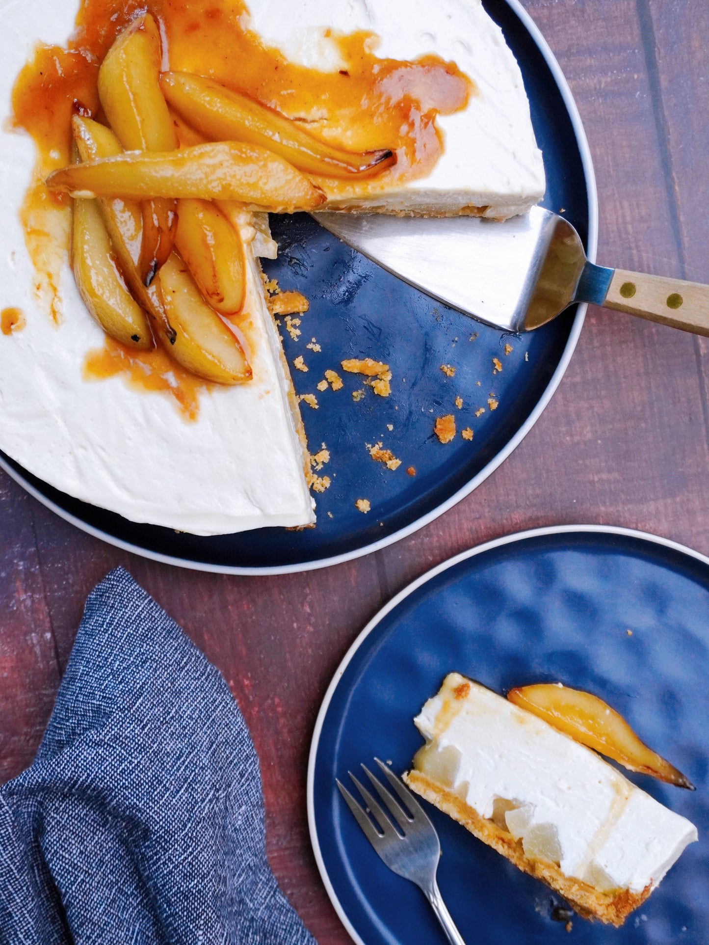 Gâteau mousse au fromage aux poires et à l’érable