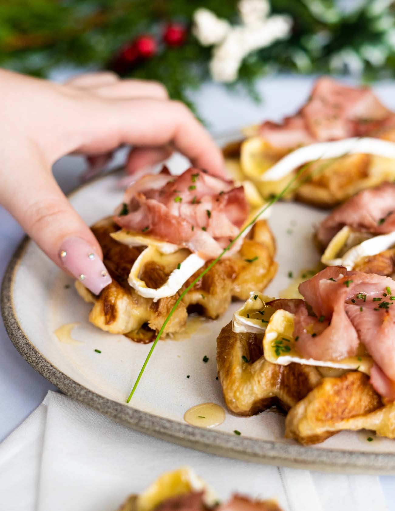 Gaufres de mini croissants au brie et au jambon