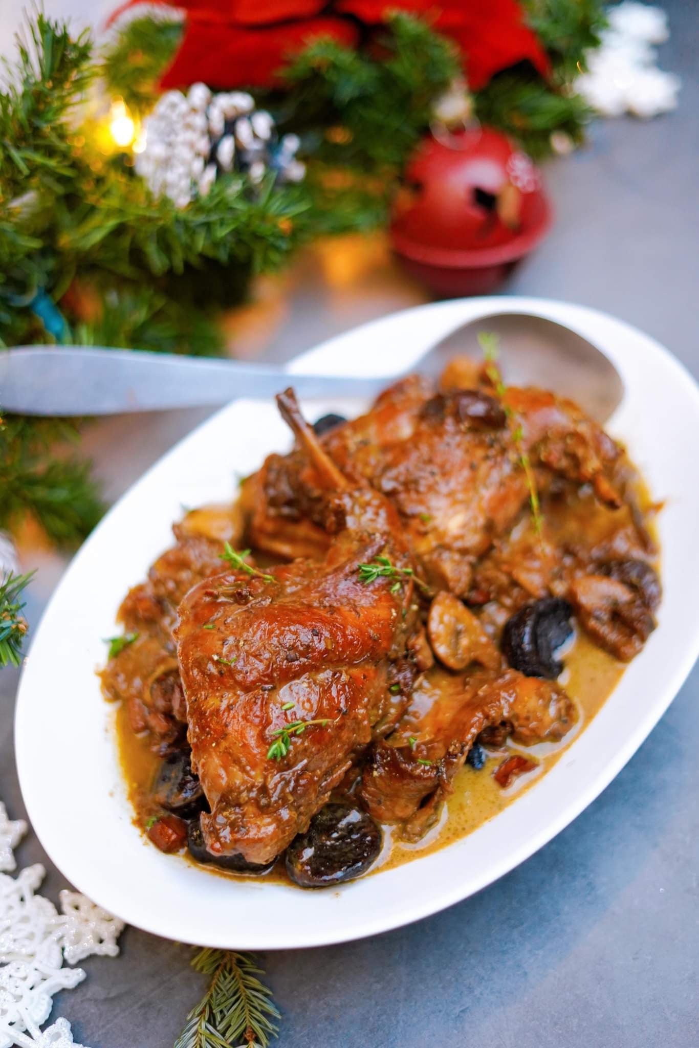 Lapin aux épices et pruneaux