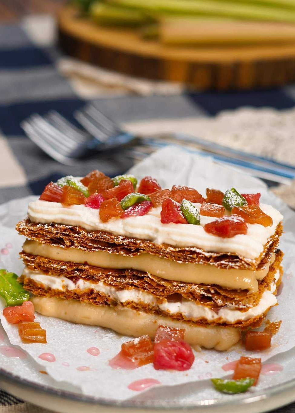 Millefeuille à la rhubarbe