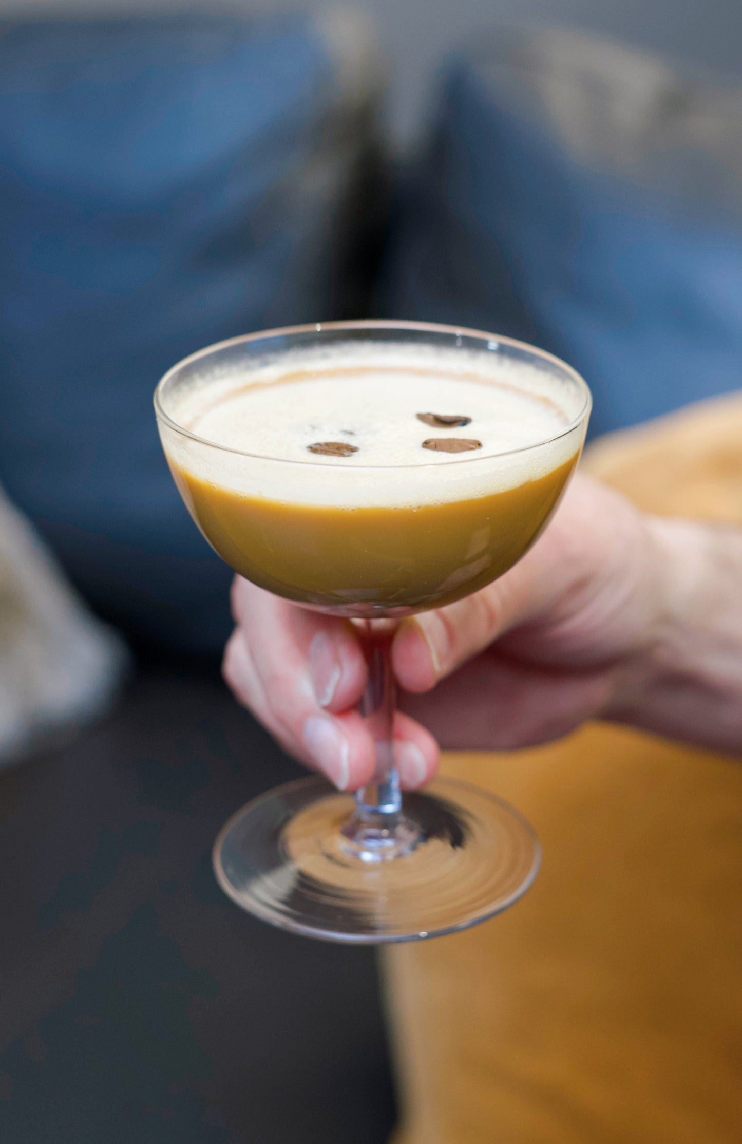 Mocktail vivifiant, espresso, cardamome et érable