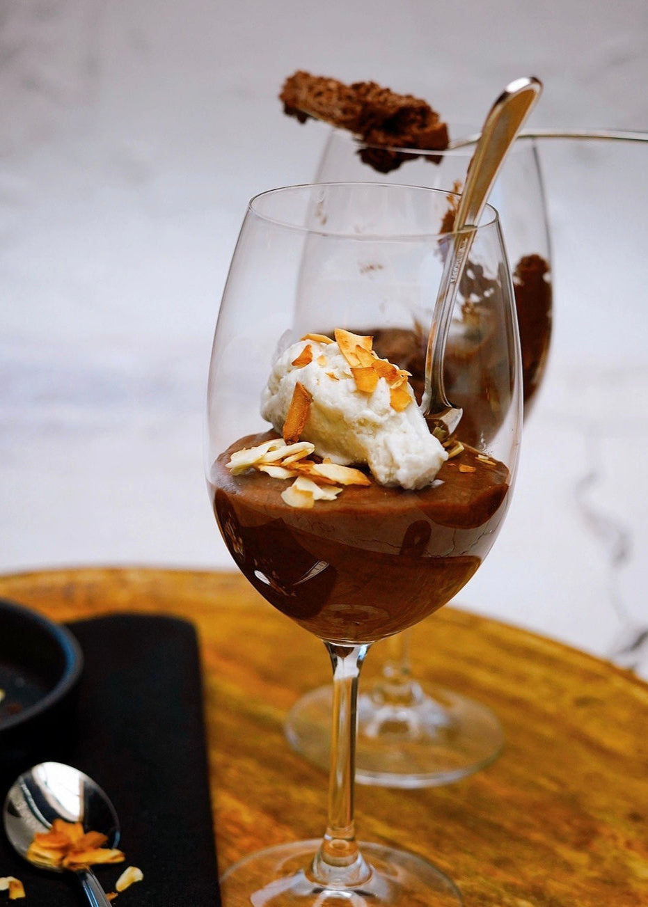 Mousse végane au chocolat et son sorbet banane-coco