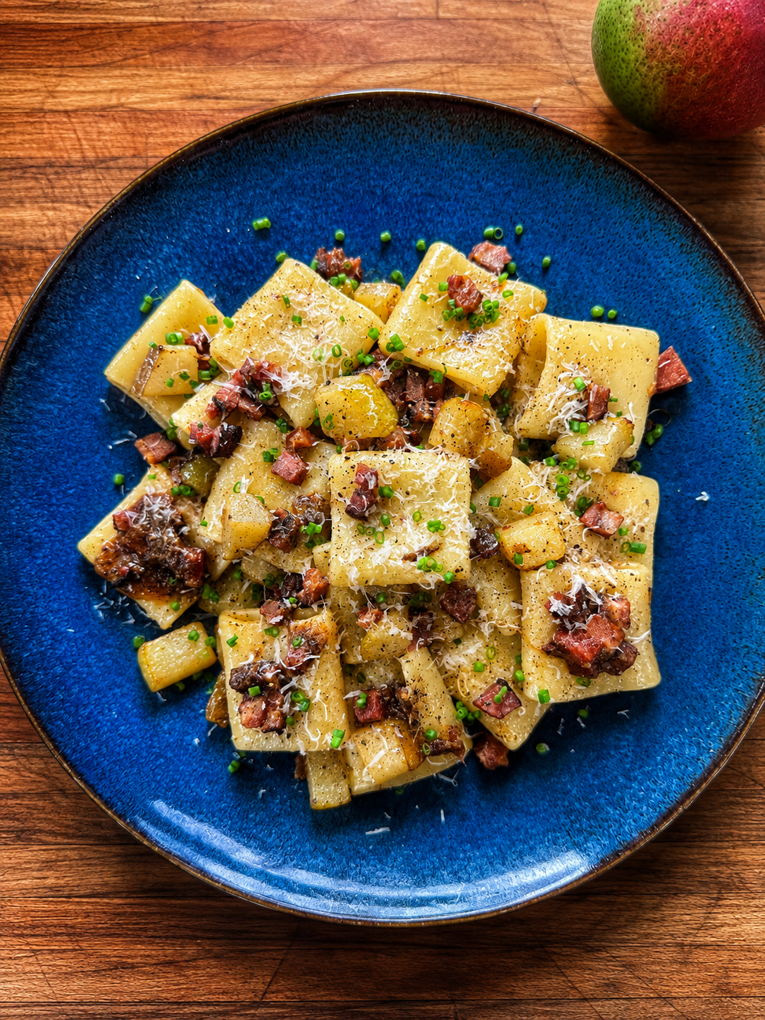 Pâtes à la poire, pancetta et pecorino