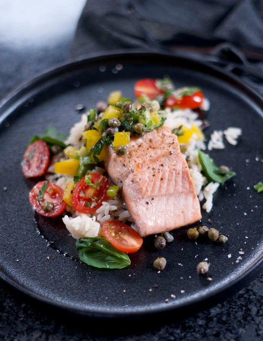 Pavés de truites, confit à l’huile d’olive, sauce vierge aux tomates cerises