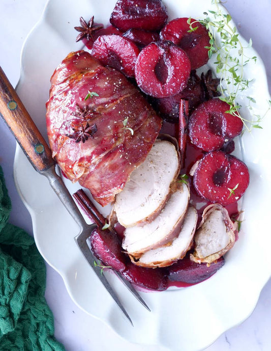 Poitrine de dinde au prosciutto et prunes confites aux épices des fêtes