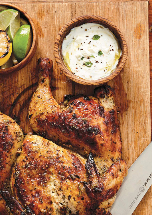 Poulet en crapaudine aux herbes fraîches et à la féta