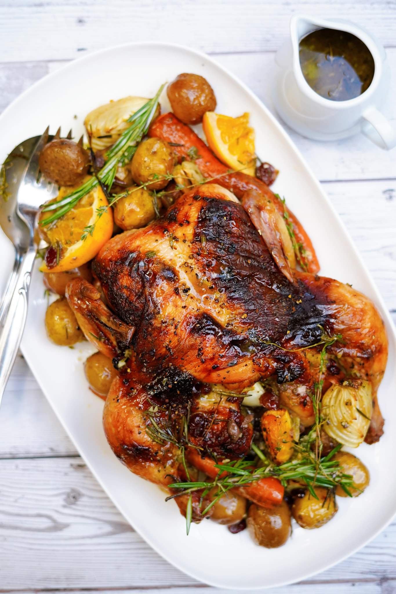 Poulet rôti à l’orange, au miel, au romarin et aux canneberges séchées