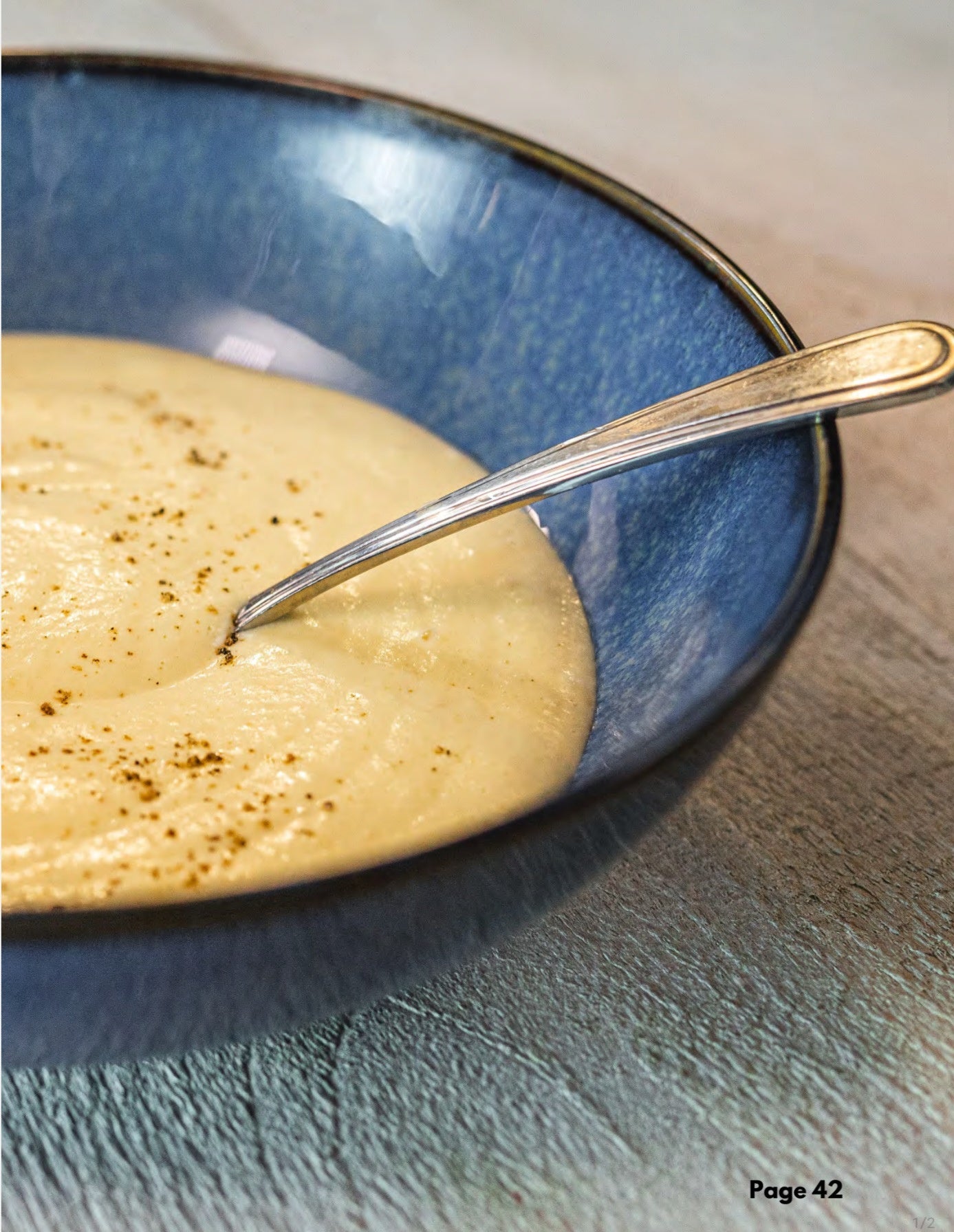Purée crémeuse de céleri-rave et de pommes de terre au beurre salé