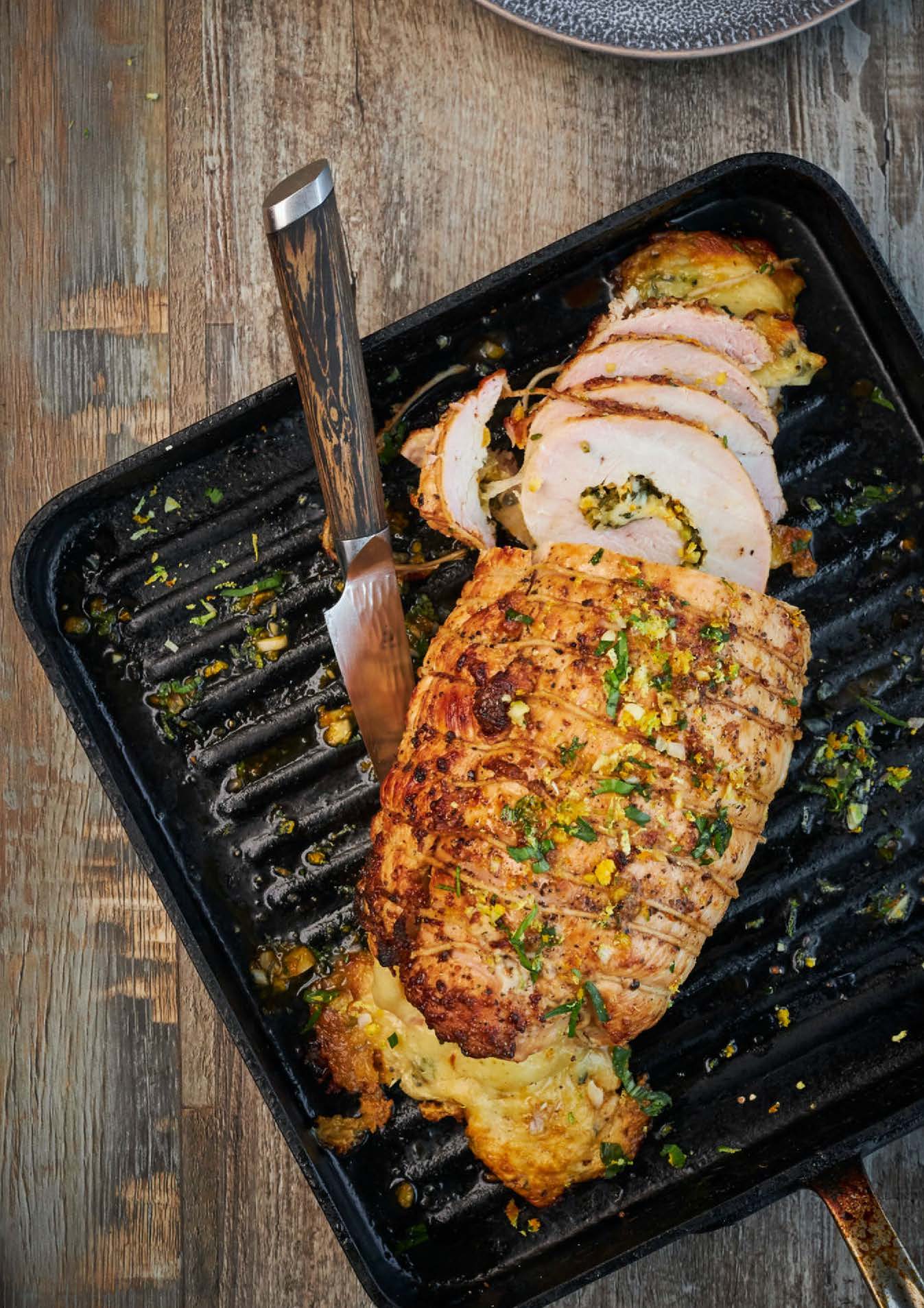 Rôti de poitrine de dindon à la mozzarella fumée et à la gremolata