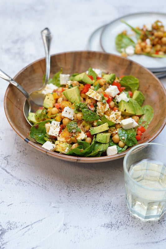 Salade de pois chiches et avocats à la salsa verde