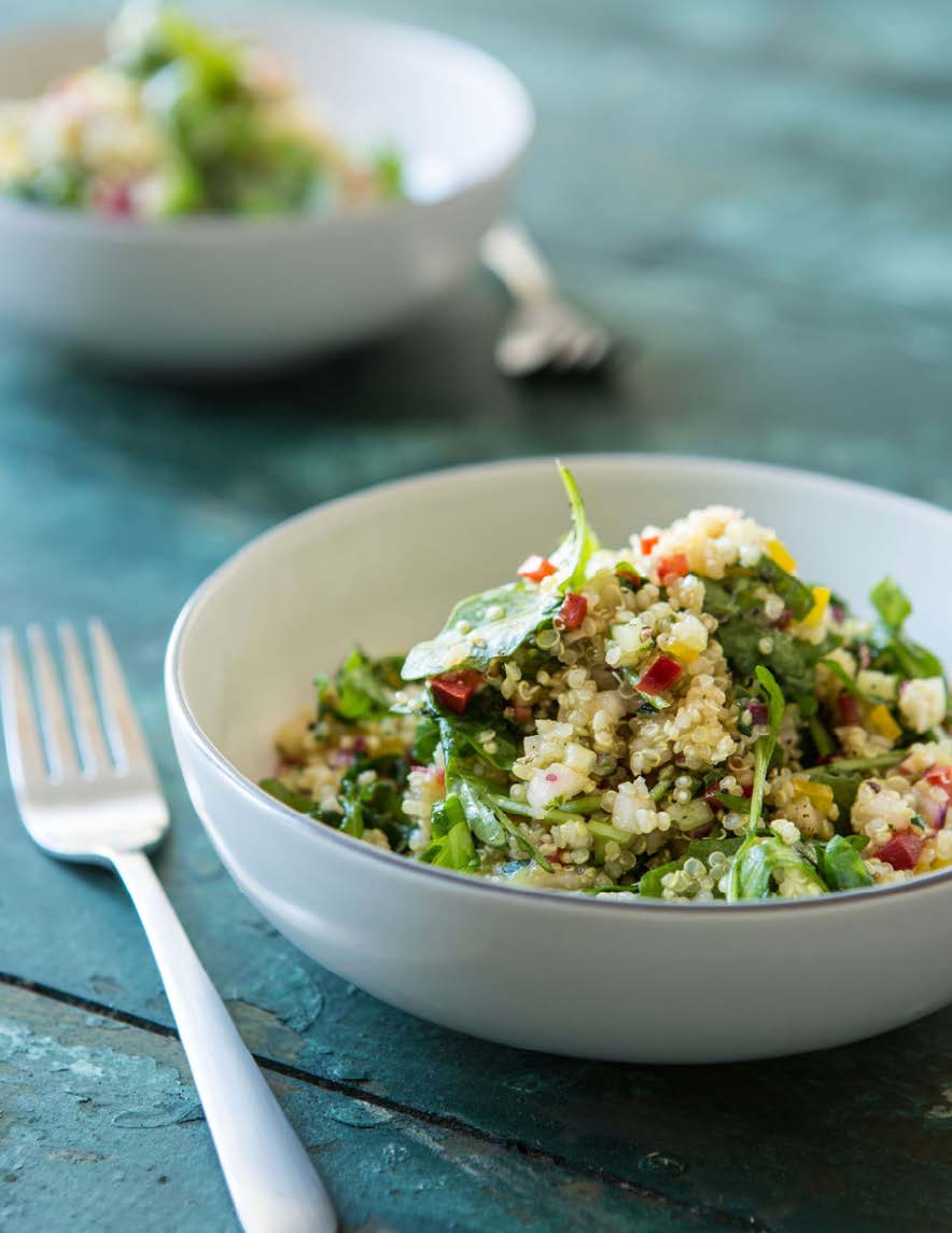 Salade de quinoa à la poire asiatique, au concombre libanais et aux fines herbes