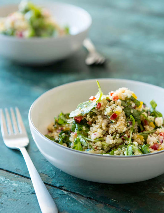 Salade de quinoa à la poire asiatique, au concombre libanais et aux fines herbes