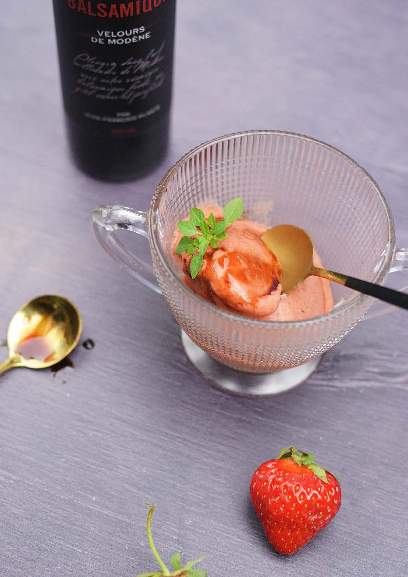 Sorbet fraises rôties au balsamique et basilic
