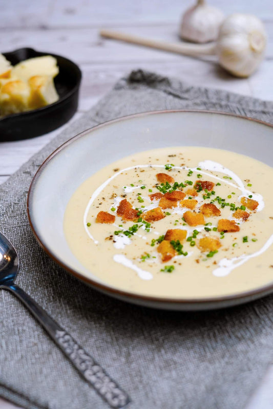 Soupe à l’ail confit