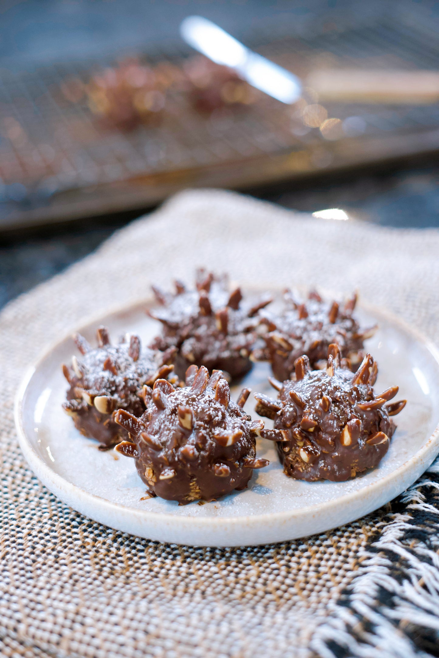 Truffes hérissées au chocolat, à l’avoine et à la noix de coco