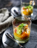 Verrine de guacamole au chèvre doux aux herbes fines et aux tomates confites