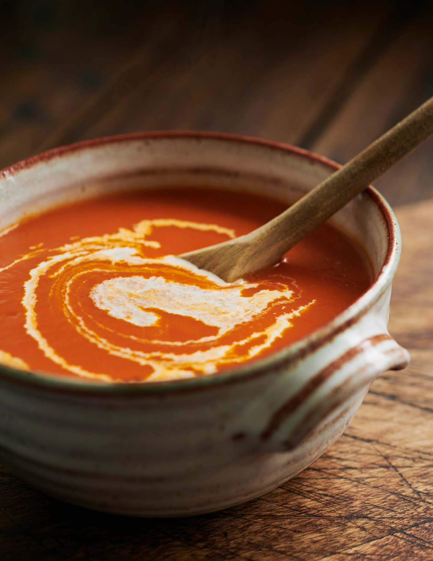 Crème de tomates au gingembre et aux aromates